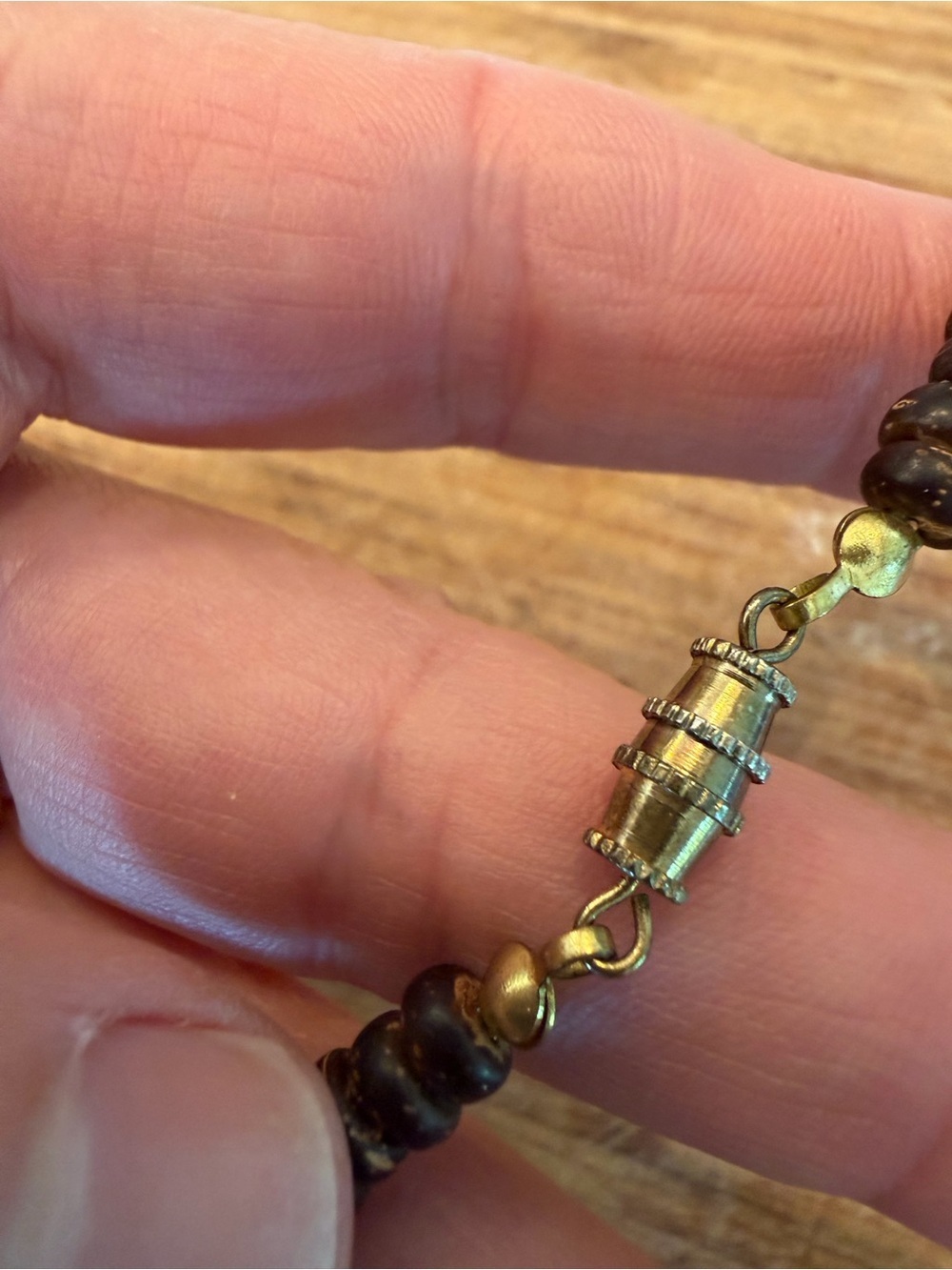 Vintage Hand Crafted Brown & Cream Elephant Wood Bead Necklace Twist Lock Close - Picture 5 of 7